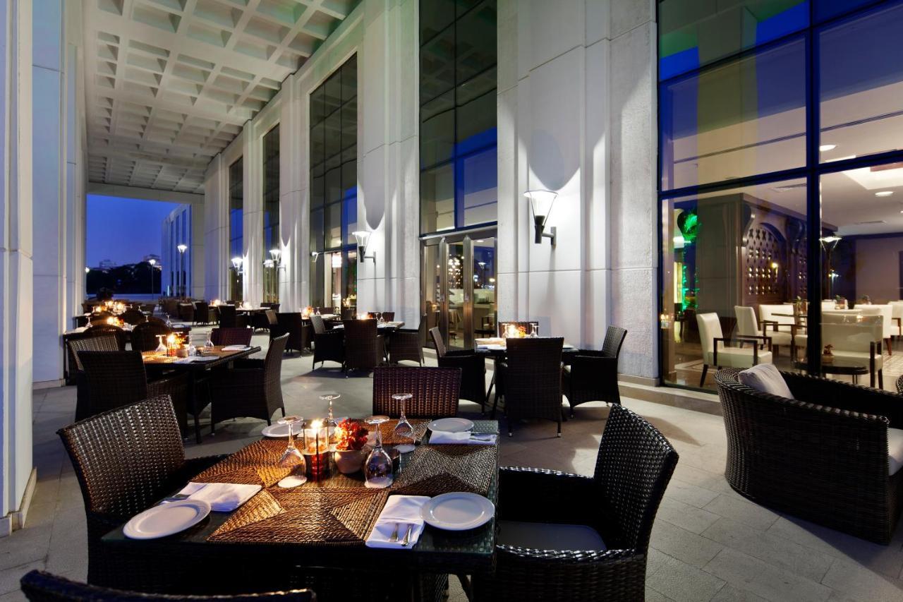 The Green Park Pendik Hotel Istanbul Exterior photo The restaurant